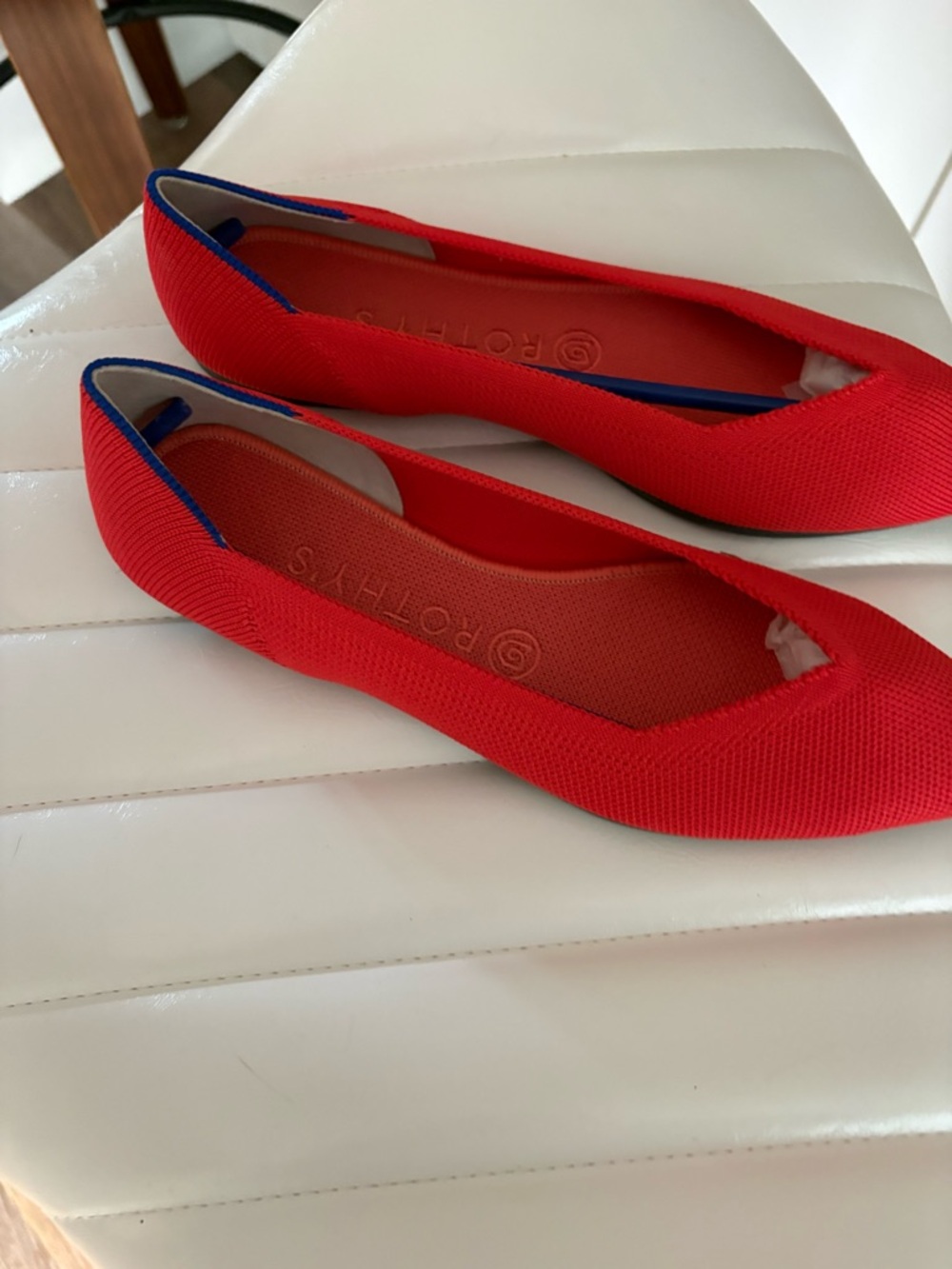 New Rothy's The Point II Red Flats 9